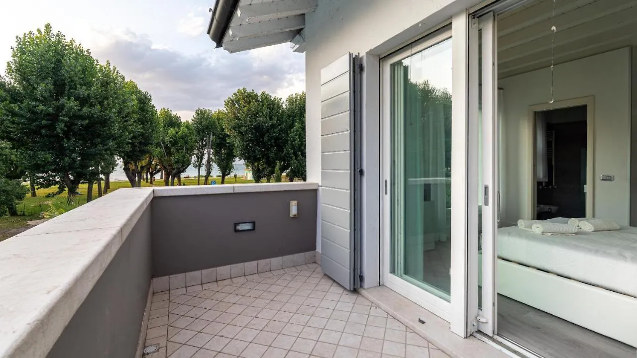 Villa Fermi Front Lake Sirmione