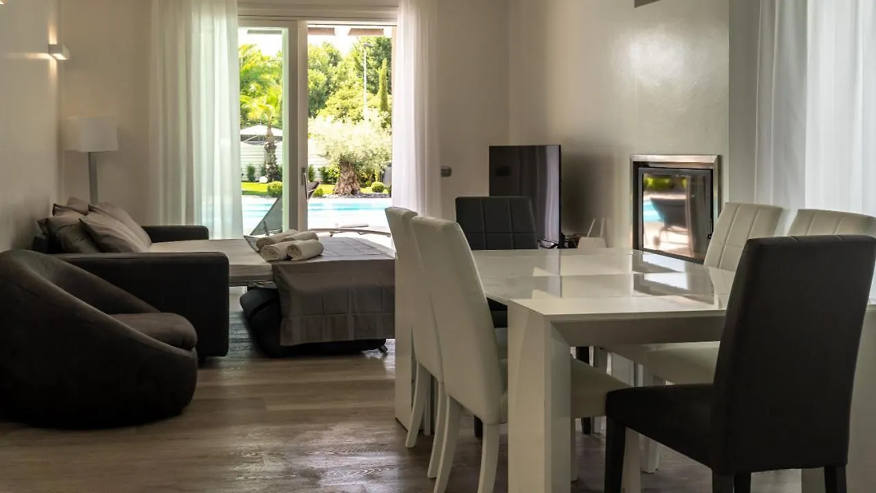 Villa Fermi Front Lake Sirmione